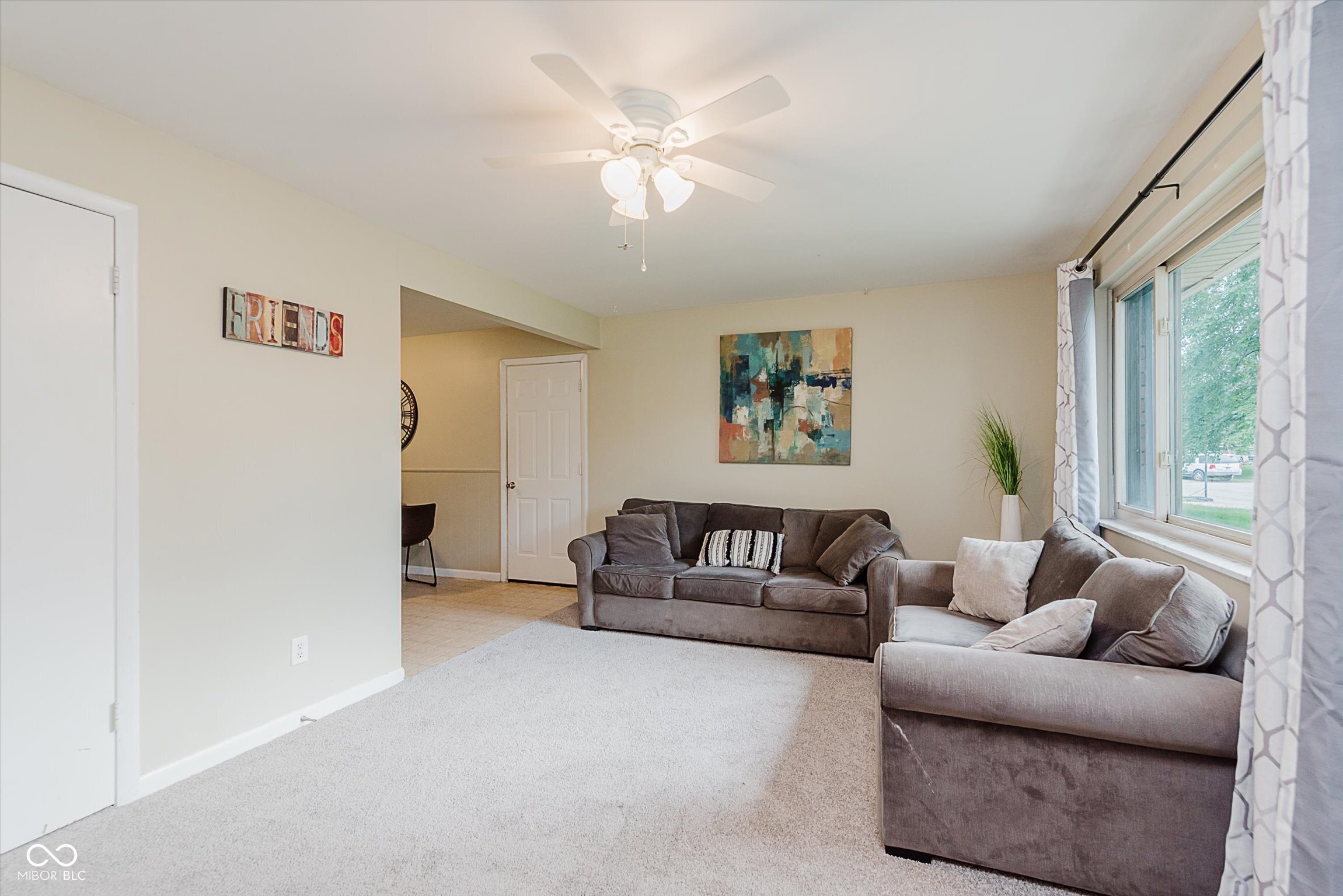 5 Whitewood Court Beech Grove, IN 46107 - Photo 4 of 25