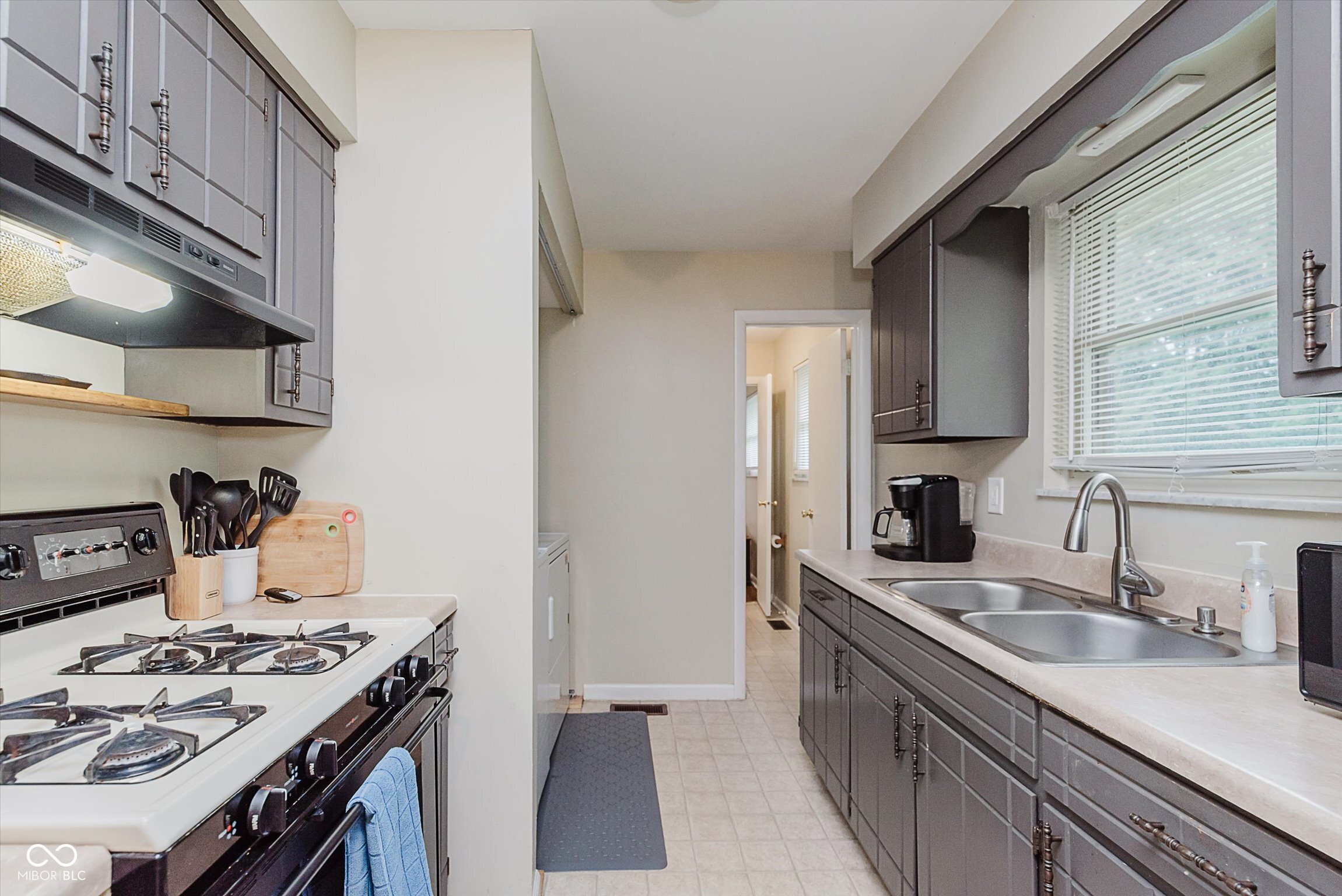 5 Whitewood Court Beech Grove, IN 46107 - Photo 10 of 25