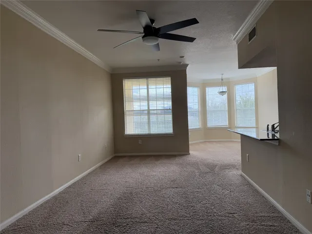 $1,450 | 7575 Kirby Drive, Unit 2218, Houston, TX 77030