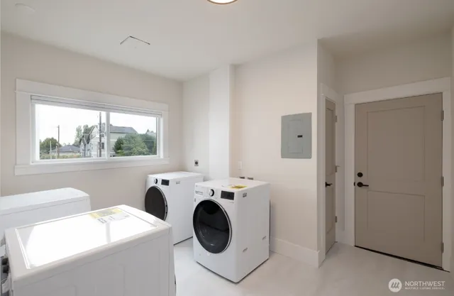 $2,250,000 | 2123 East James Street, Seattle, WA 98122