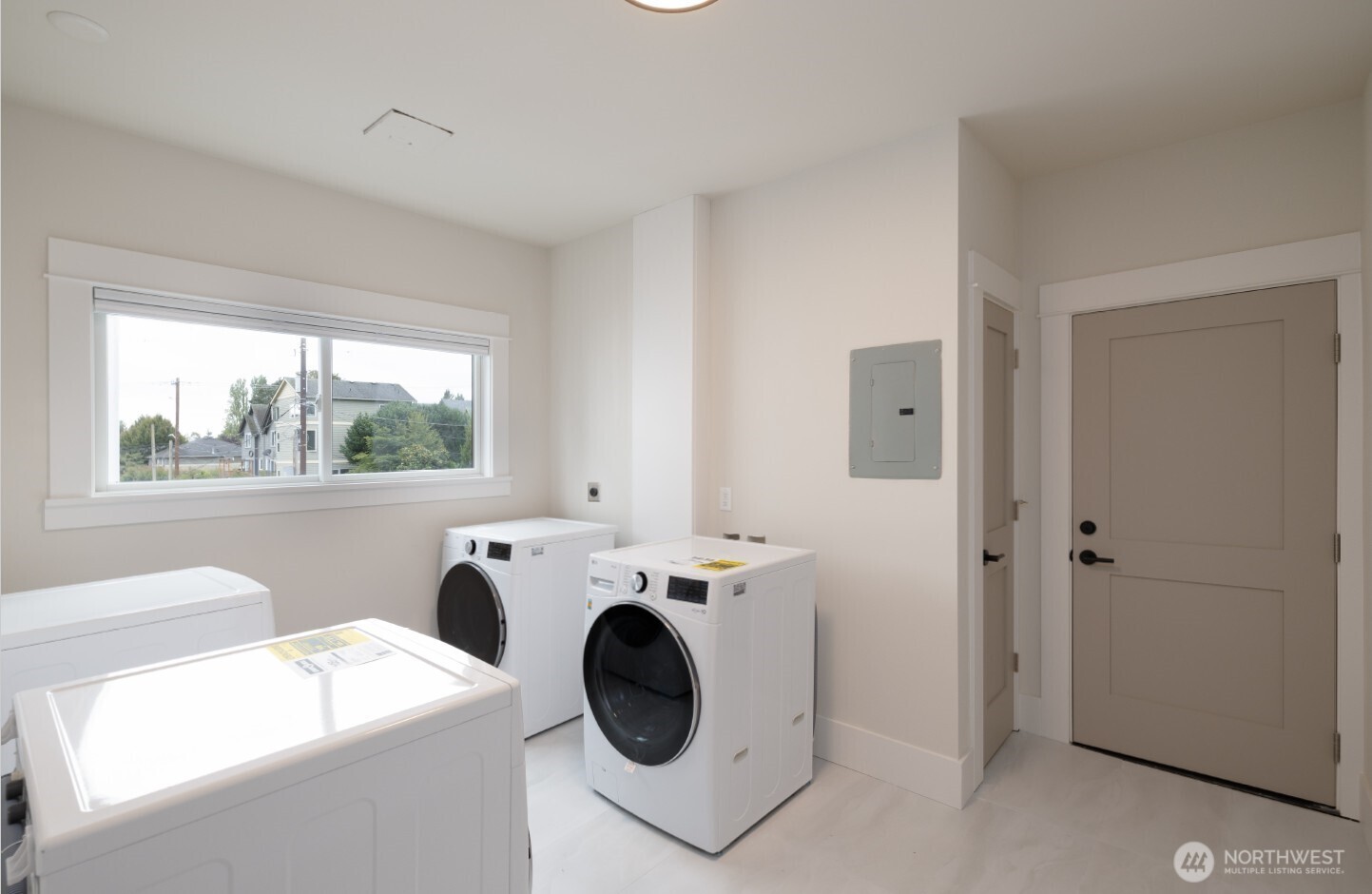 2123 East James Street Seattle, WA 98122 - Photo 13 of 14