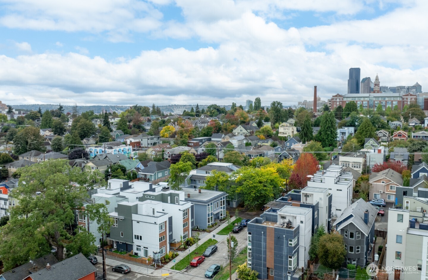 2123 East James Street Seattle, WA 98122 - Photo 2 of 14