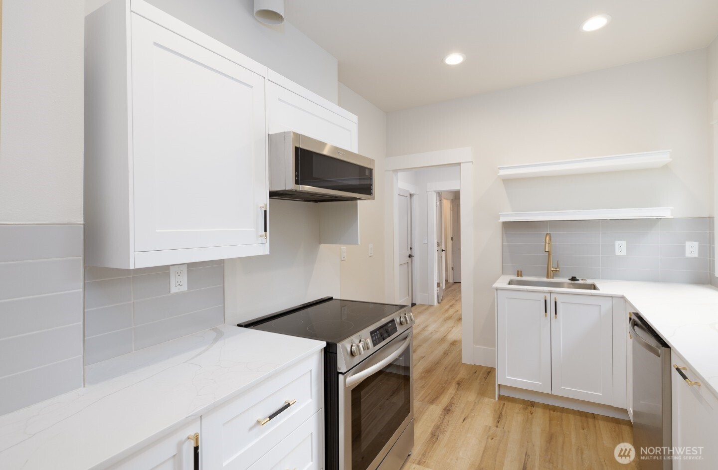 2123 East James Street Seattle, WA 98122 - Photo 4 of 14