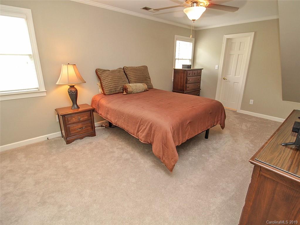 4838 Nora's Path Road Charlotte, NC 28226 - Photo 38 of 43