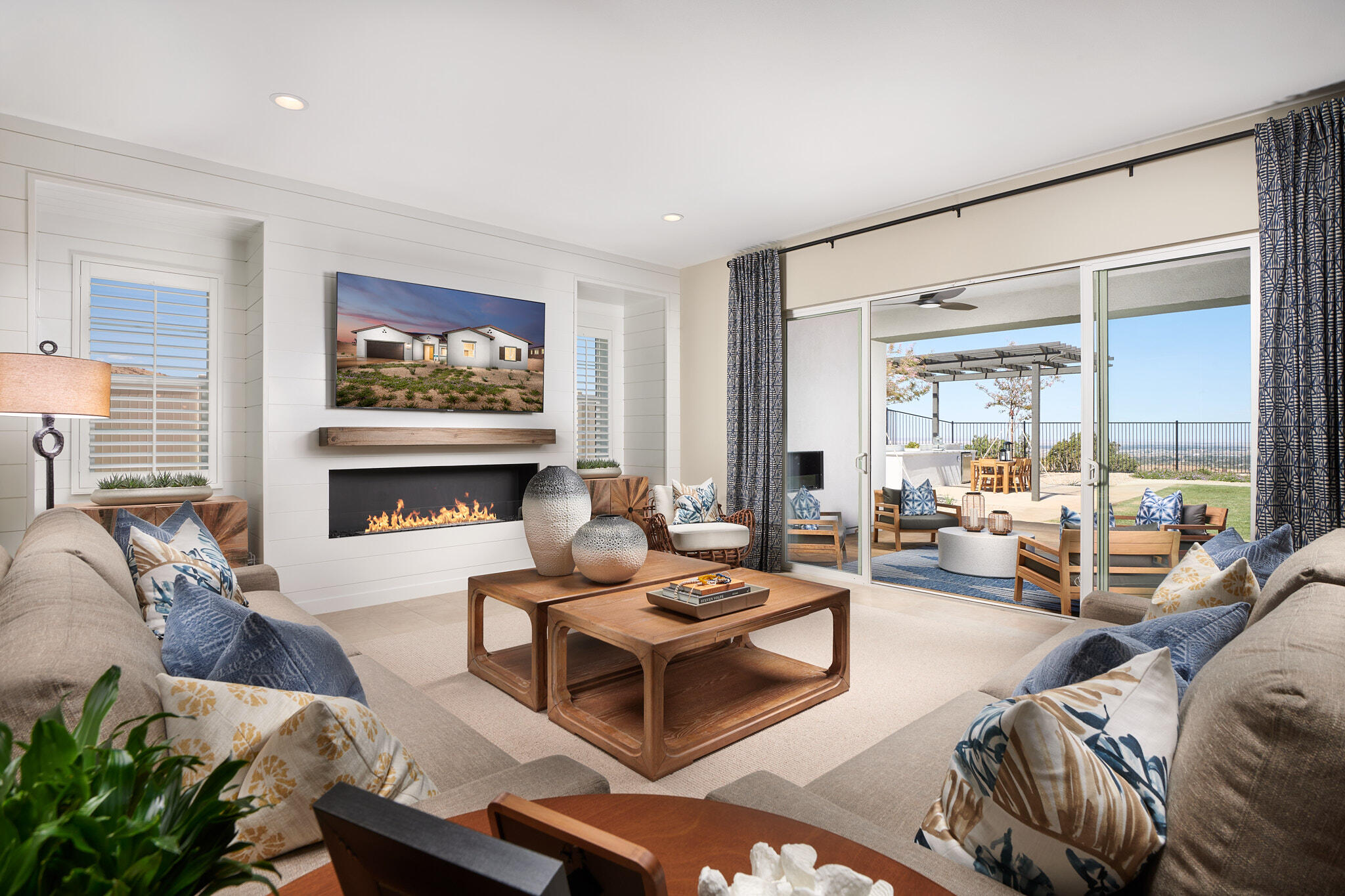 39350 Stallion Drive Palmdale, CA 93551 - Photo 3 of 7 22010_Palmdale_106