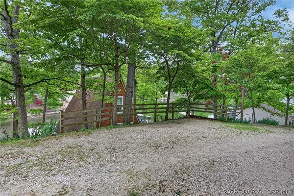 $378,000 | 30975 Dry Branch Road, Rocky Mount, MO 65072