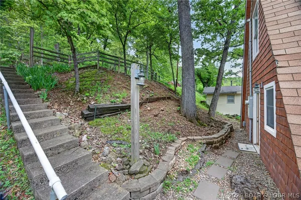 $378,000 | 30975 Dry Branch Road, Rocky Mount, MO 65072