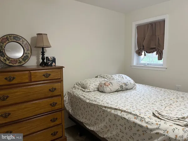 $1,700 | 9325 Talisman Drive, Vienna, VA 22182