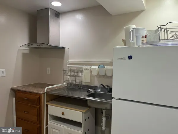 $1,700 | 9325 Talisman Drive, Vienna, VA 22182