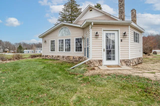 $269,900 | 33248 M 62 West, Dowagiac, MI 49047