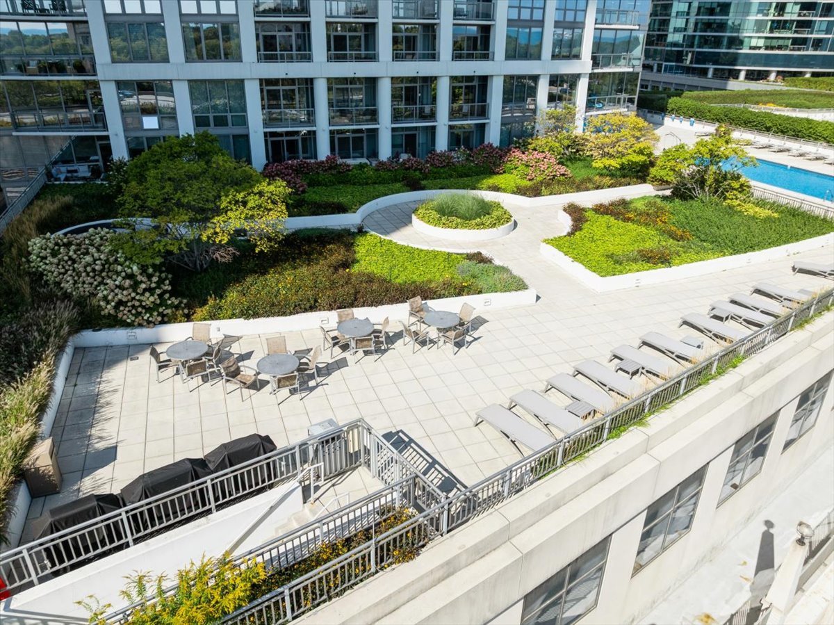 1235 South Prairie Avenue, Unit 1303 Chicago, IL 60605 - Photo 25 of 33