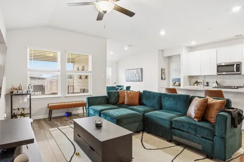 $415,000 | 162 El Capitan Loop, Dripping Springs, TX 78620