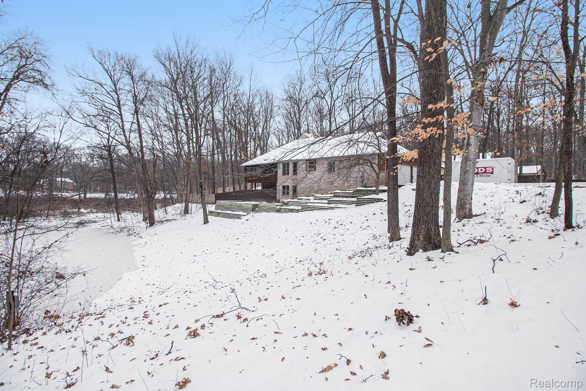 2934 West Coon Lake Road Howell, MI 48843 - Photo 28 of 36 IMG_8667.jpg