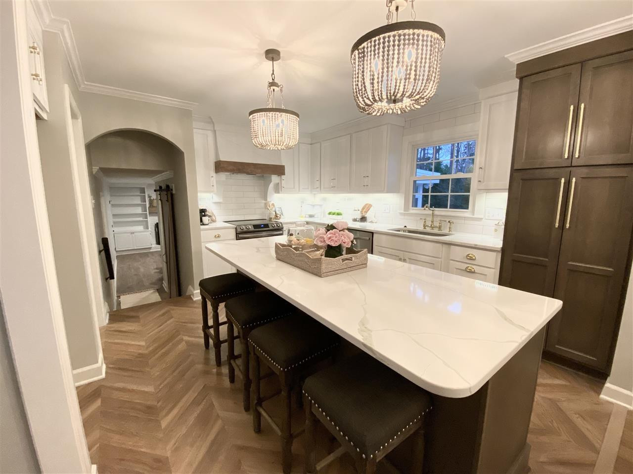 917 Deerfield Road Raleigh, NC 27609 - Photo 3 of 20 Photo 3