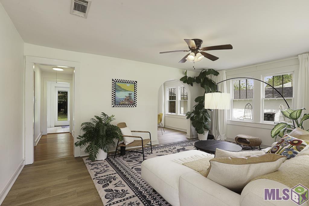 357 Burgin Avenue Baton Rouge, LA 70808 - Photo 2 of 22