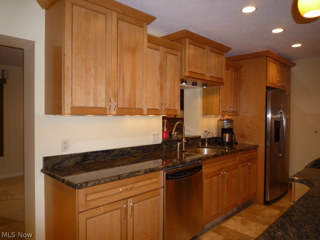 826 Millridge Road Cleveland, OH 44143 - Photo 10 of 22 Gallery Image 10