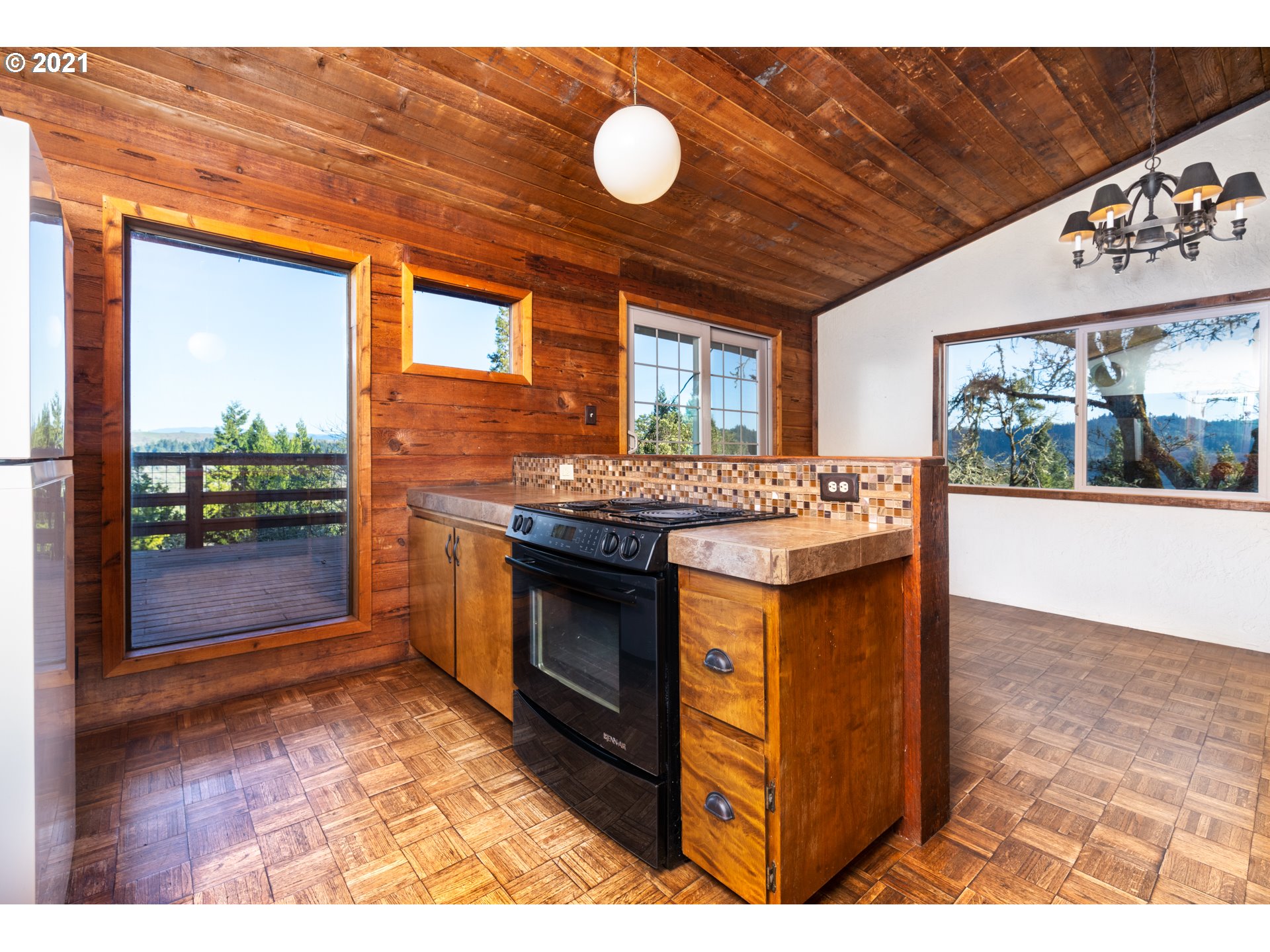 3456 North Bank Road Roseburg, OR 97470 - Photo 12 of 30 Gallery Image 12