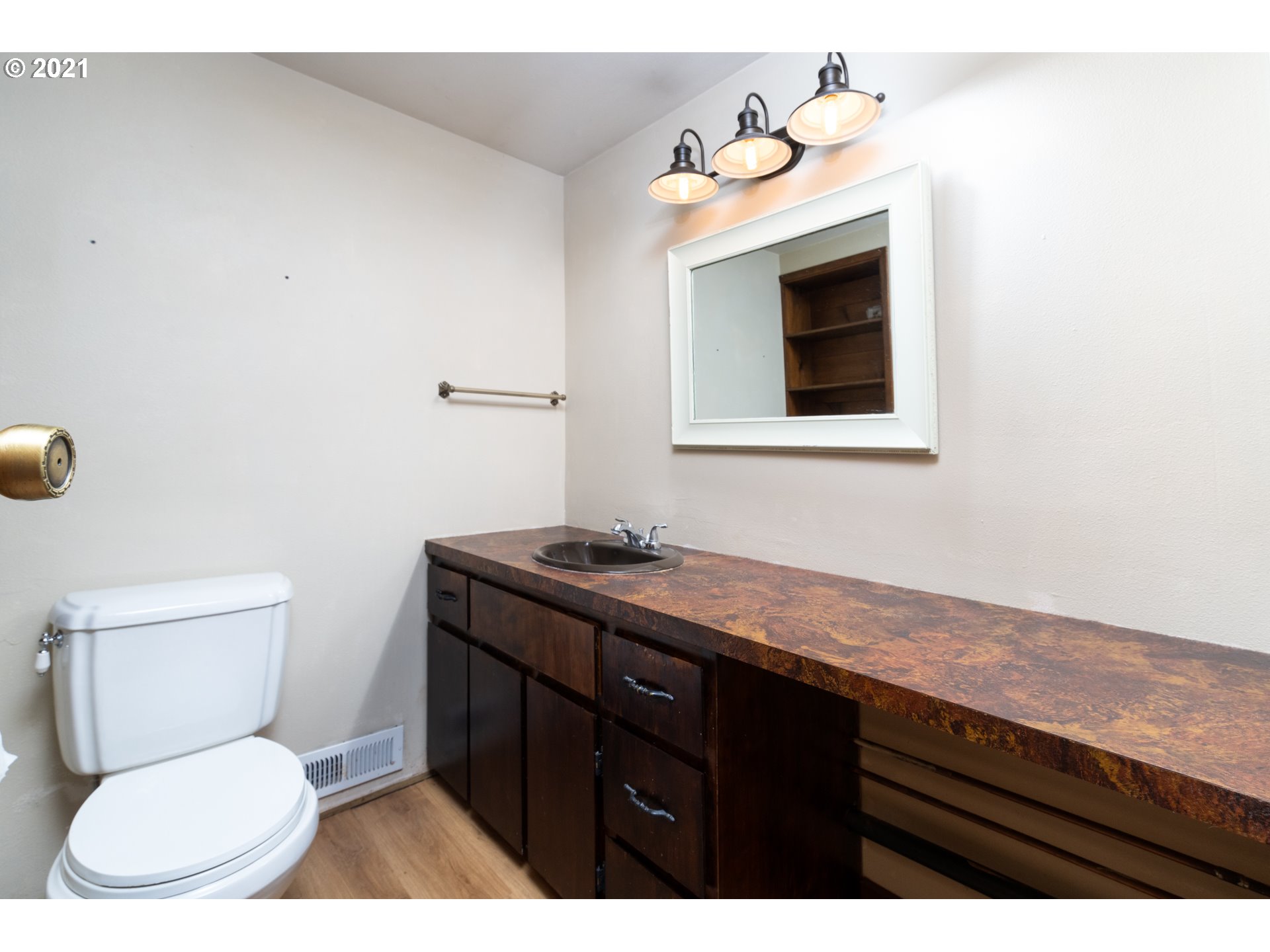 3456 North Bank Road Roseburg, OR 97470 - Photo 15 of 30 Gallery Image 15