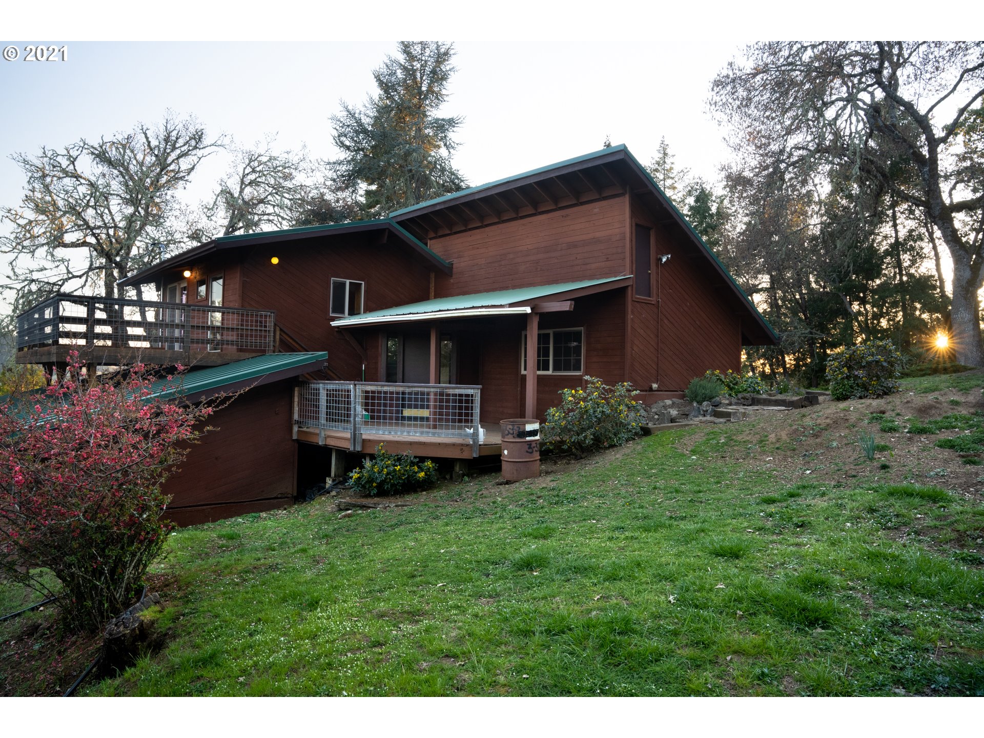 3456 North Bank Road Roseburg, OR 97470 - Photo 3 of 30 Gallery Image 3