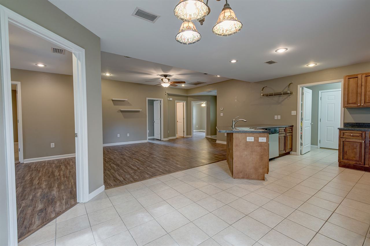 14611 Silveroaks Loop Silverhill, AL 36576 - Photo 9 of 24