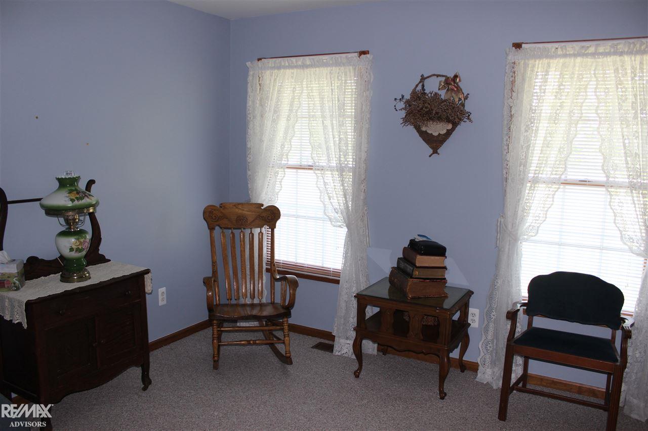 9271 Dolan Road Columbus, MI 48063 - Photo 11 of 27 31297583-10.JPG