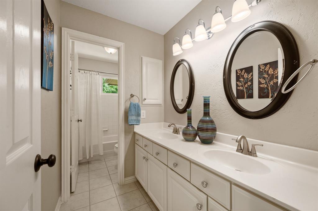 2532 Springhill Drive Grapevine, TX 76051 - Photo 27 of 40