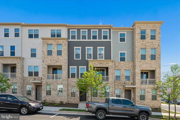 $642,000 | 42587 Pitlochry Terrace, Sterling, VA 20166