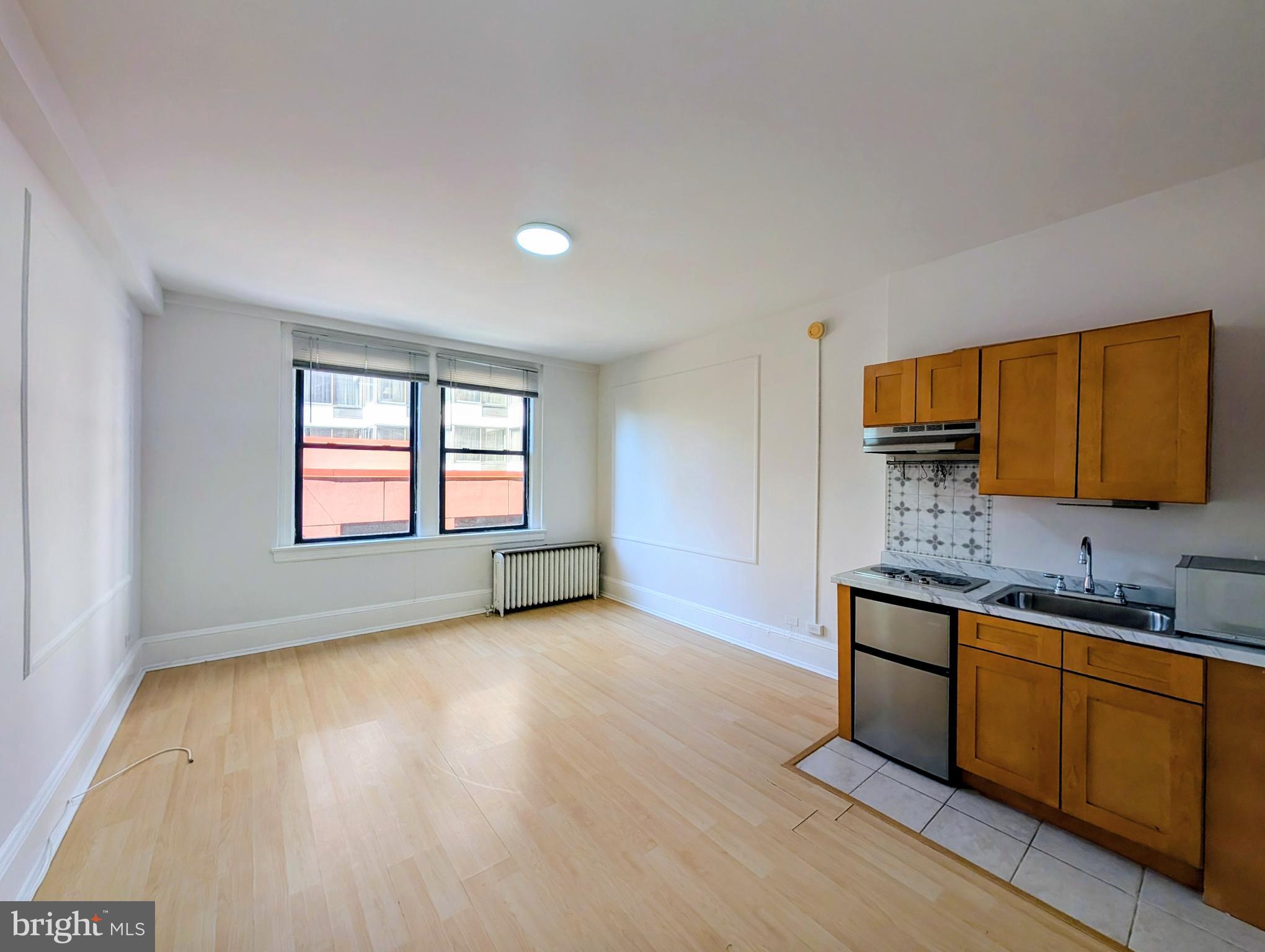 1324 Locust Street, Unit 618 Philadelphia, PA 19107 - Photo 2 of 30