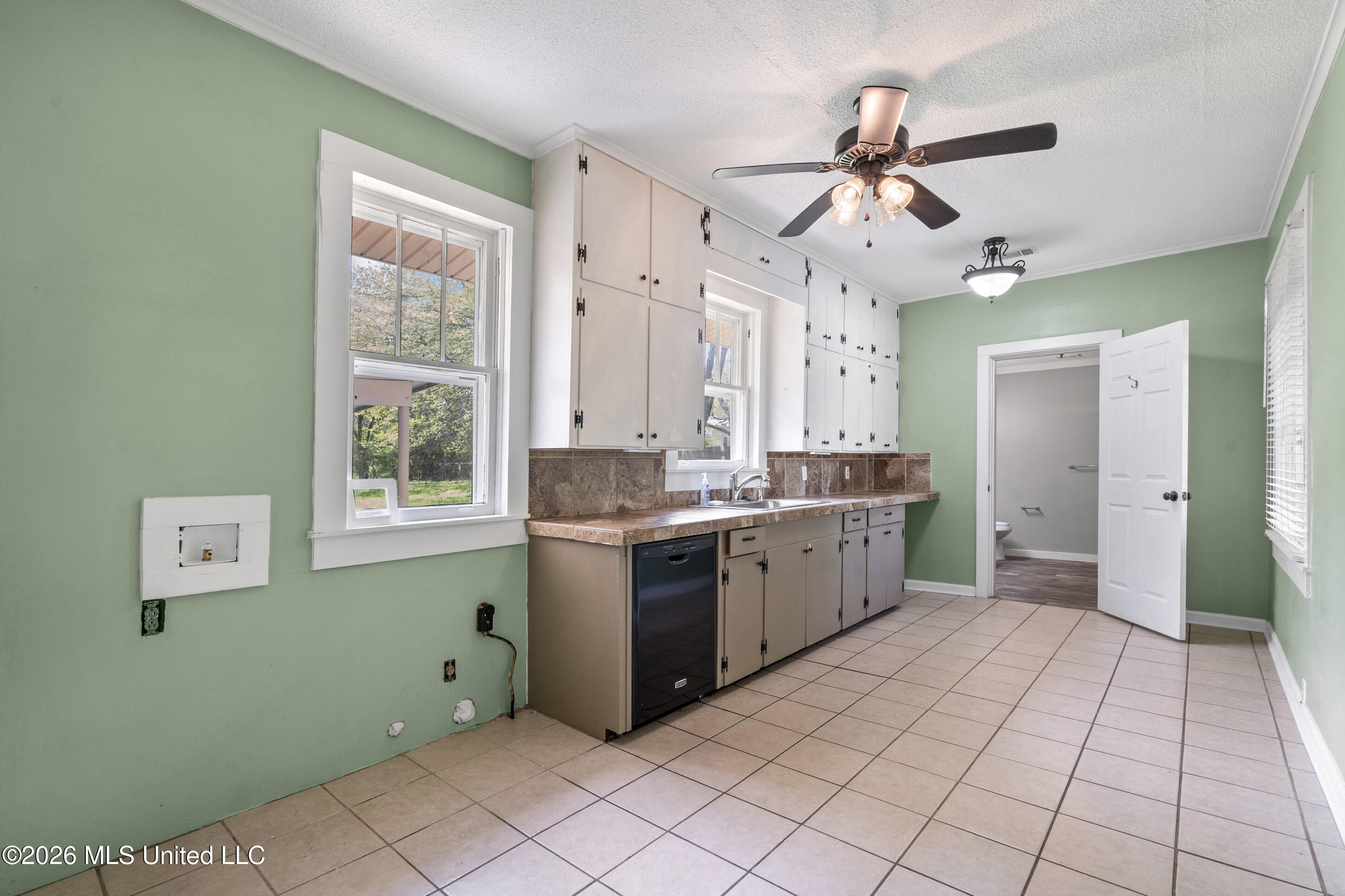 712 Strayhorn Street Senatobia, MS 38668 - Photo 16 of 28 16__dsc2406_print