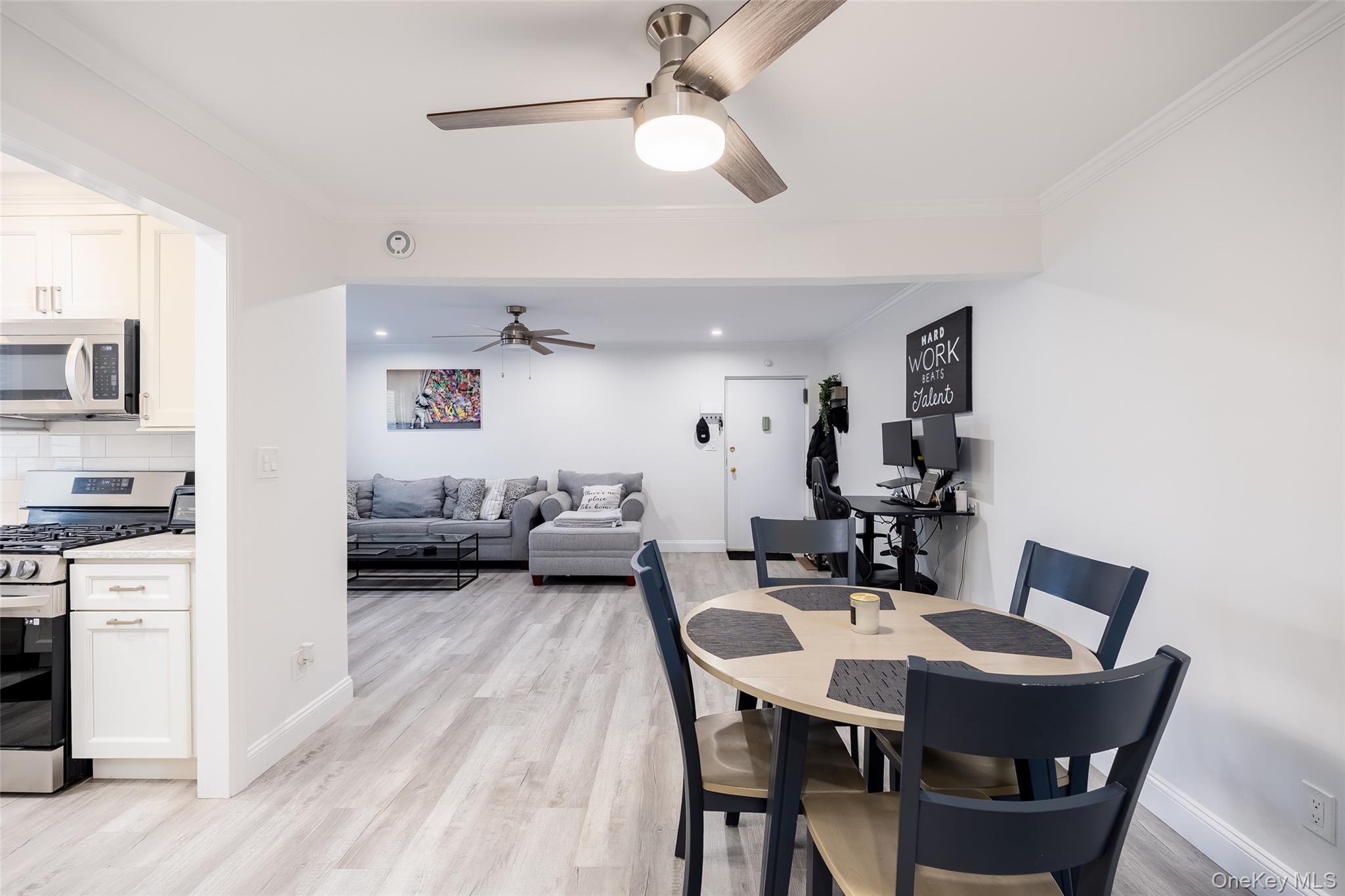 200 Merrick Road, Unit F Amityville, NY 11701 - Photo 6 of 32
