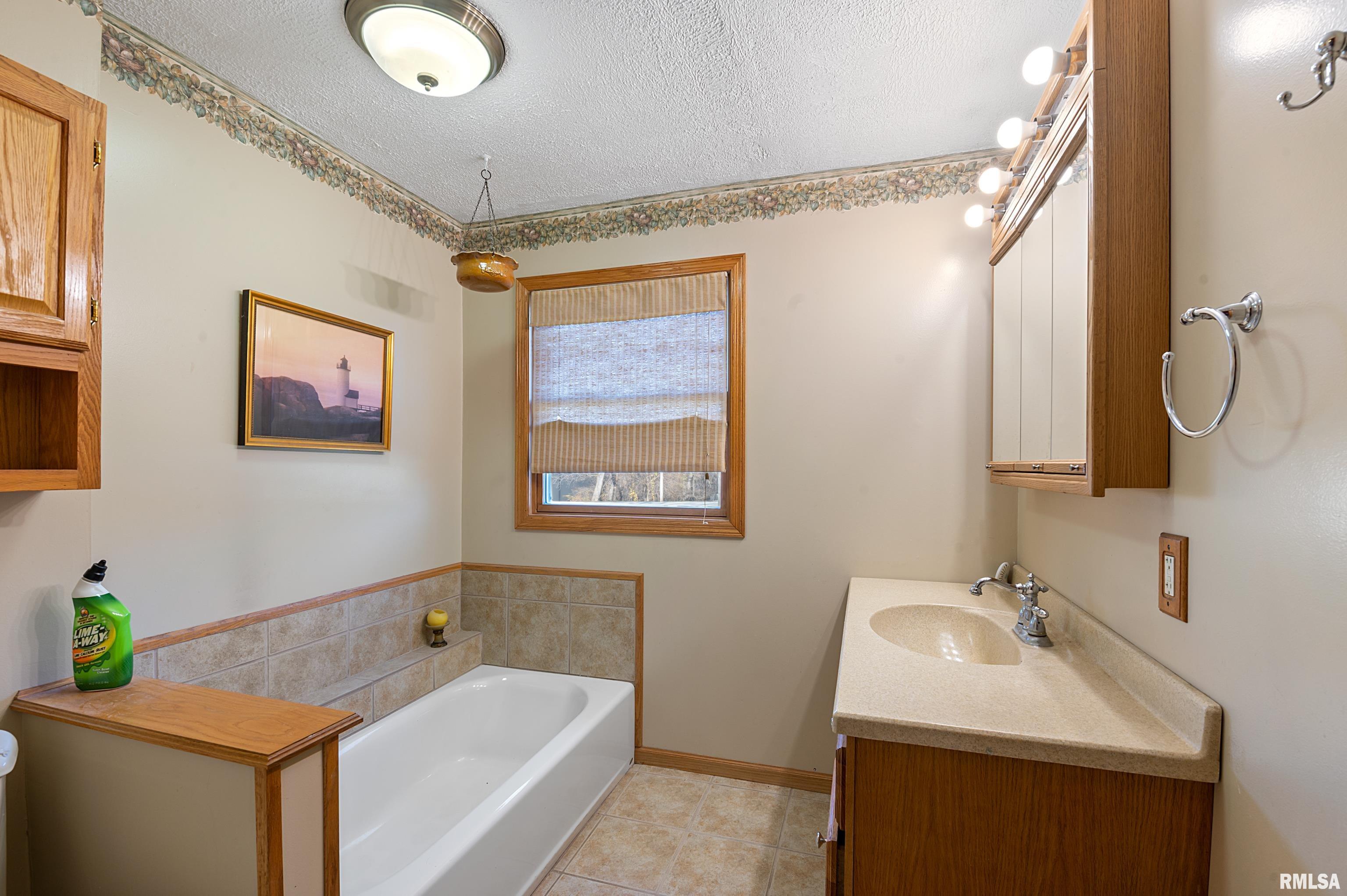 13220 78th Avenue West Taylor Ridge, IL 61284 - Photo 15 of 27 Gallery Image 15