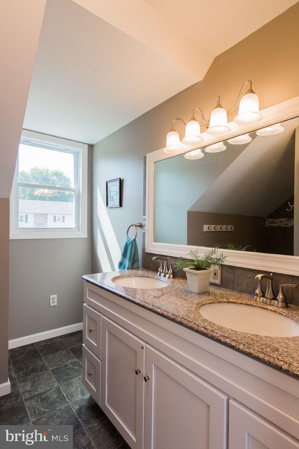 1719 White Water Road Lancaster, PA 17603 - Photo 30 of 49 Gallery Image 30