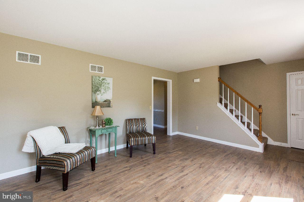 1719 White Water Road Lancaster, PA 17603 - Photo 7 of 49 living room