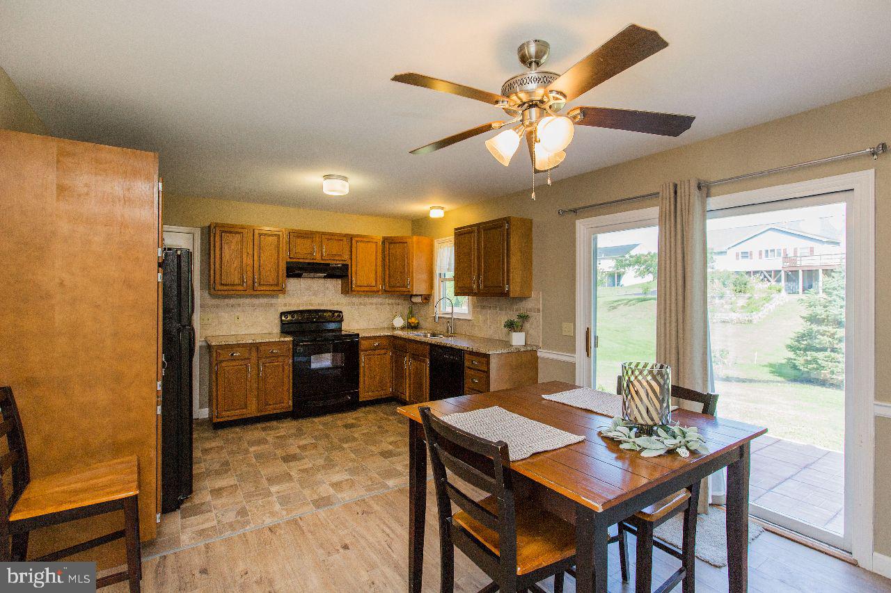 1719 White Water Road Lancaster, PA 17603 - Photo 8 of 49 eat-in kitchen