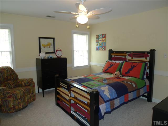 2604 Bembridge Drive Raleigh, NC 27613 - Photo 8 of 12 Gallery Image 8