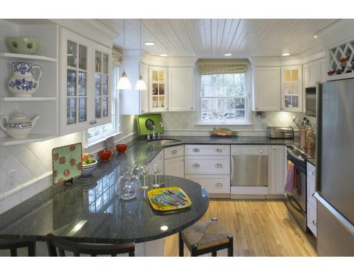 20 Chesterford Road Winchester, MA 01890 - Photo 3 of 6 Gallery Image 3