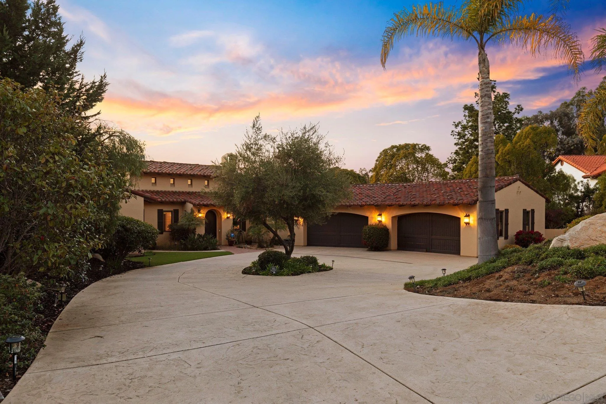 29746 Nella Lane Bonsall, CA 92084 - Photo 32 of 39 a view of a chair and tables in the patio