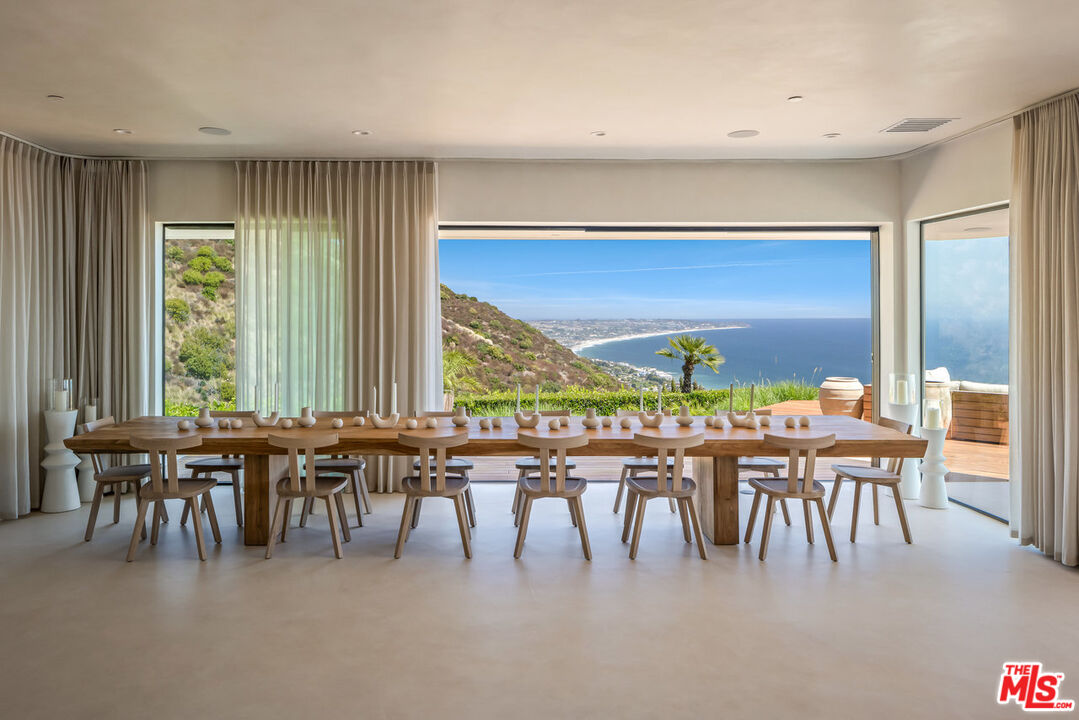 4310 Encinal Canyon Road Malibu, CA 90265 - Photo 4 of 28