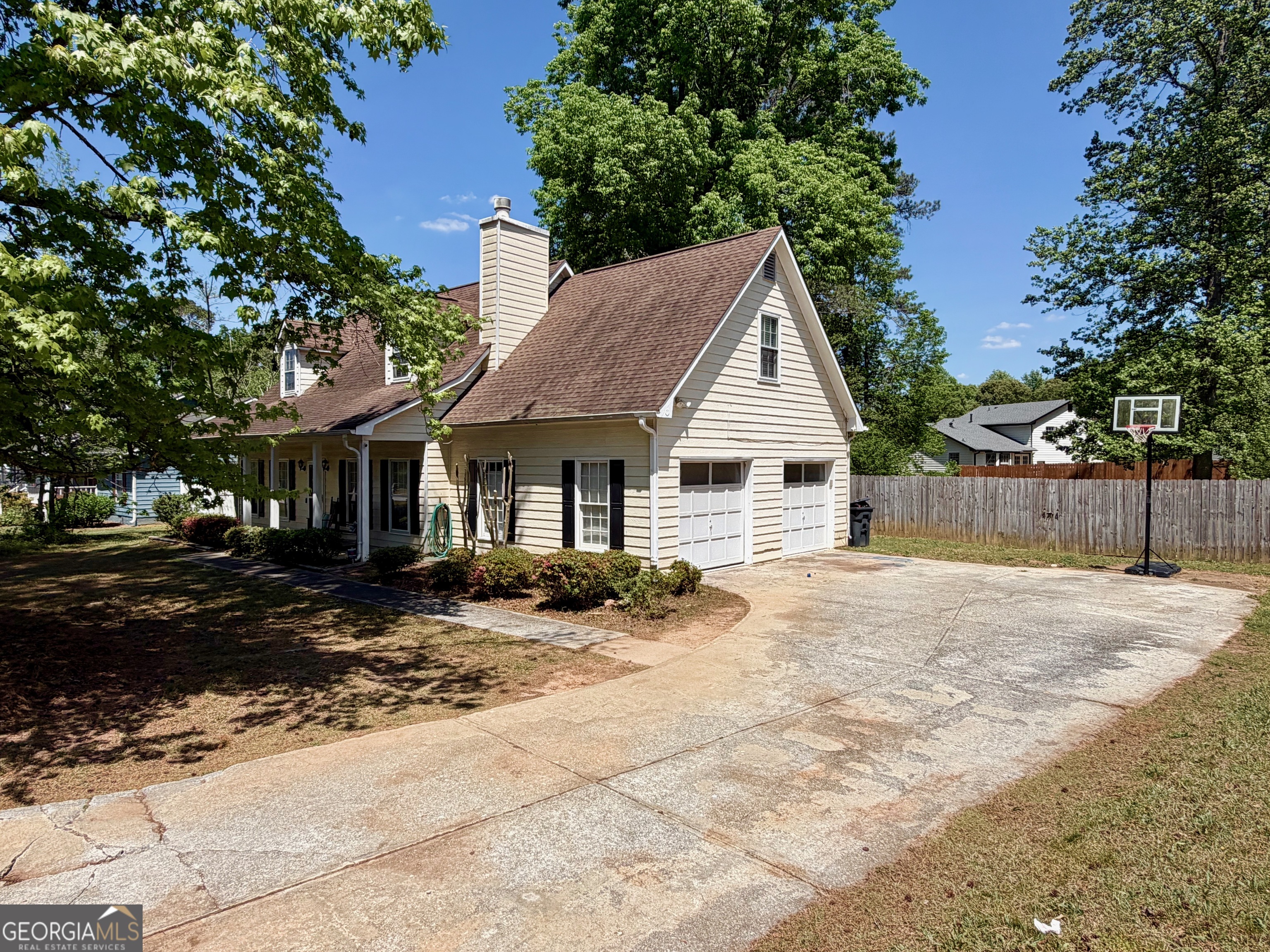 132 Crowell Road Southeast Conyers, GA 30094 - Photo 3 of 26