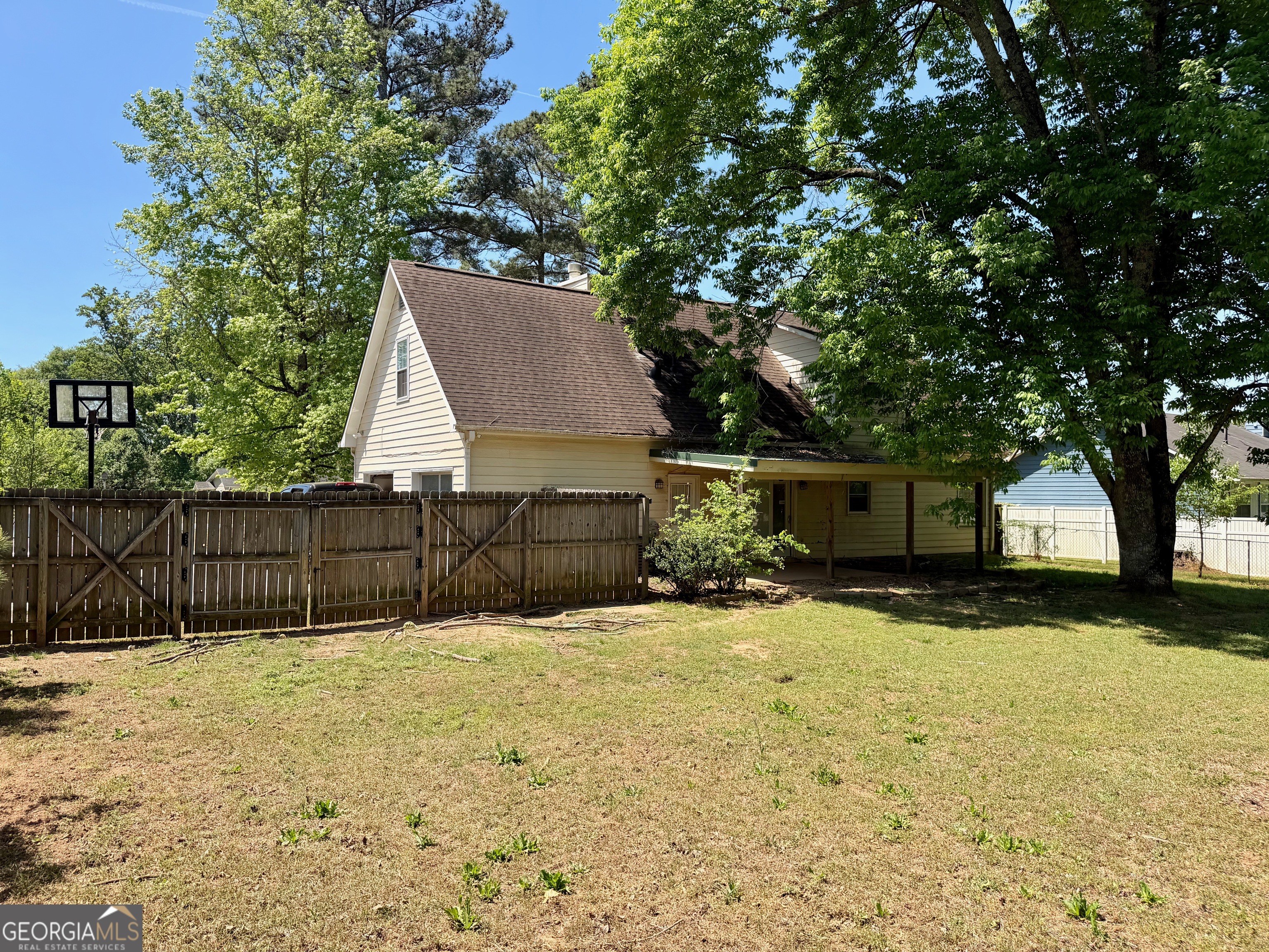 132 Crowell Road Southeast Conyers, GA 30094 - Photo 4 of 26