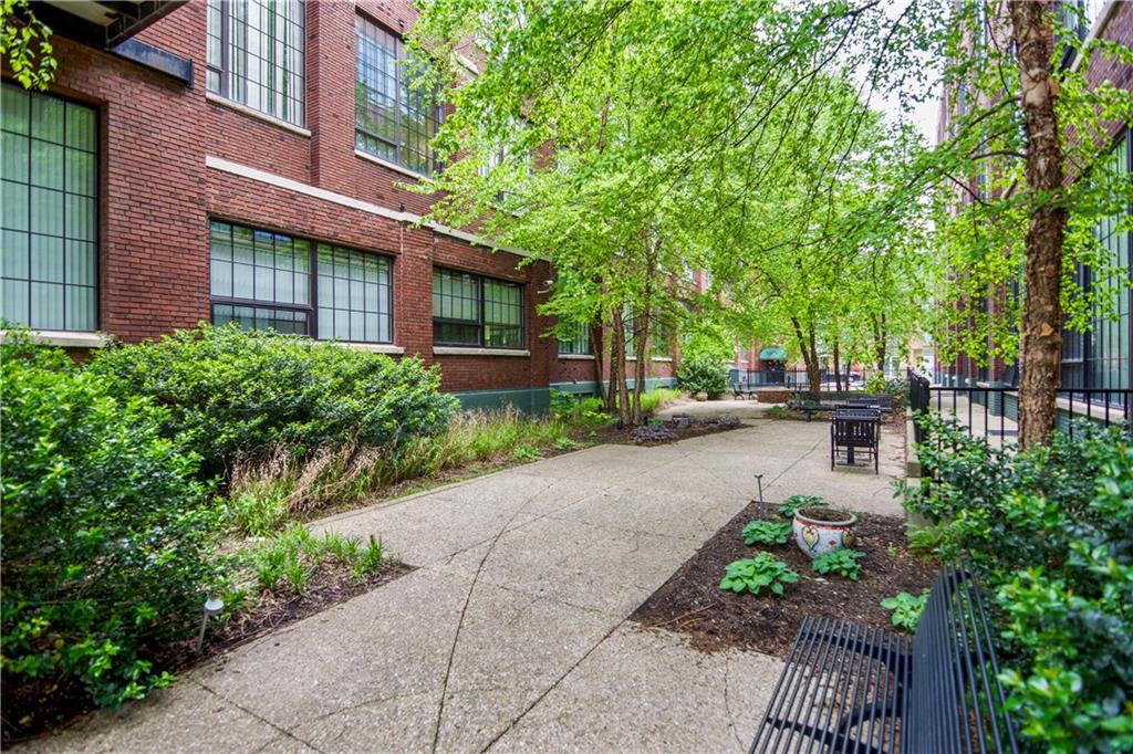 624 East Walnut Street, Unit 26 Indianapolis, IN 46204 - Photo 2 of 20