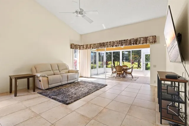 $349,900 | 4114 Murfield Drive East, Bradenton, FL 34203
