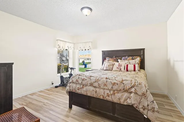 $349,900 | 4114 Murfield Drive East, Bradenton, FL 34203