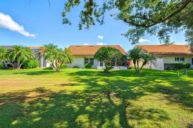 $349,900 | 4114 Murfield Drive East, Bradenton, FL 34203