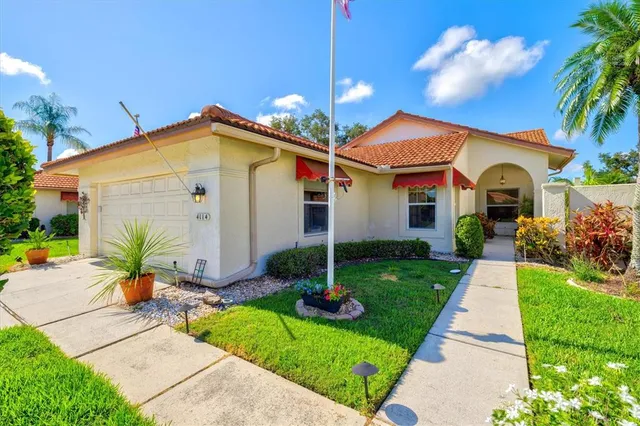 $349,900 | 4114 Murfield Drive East, Bradenton, FL 34203