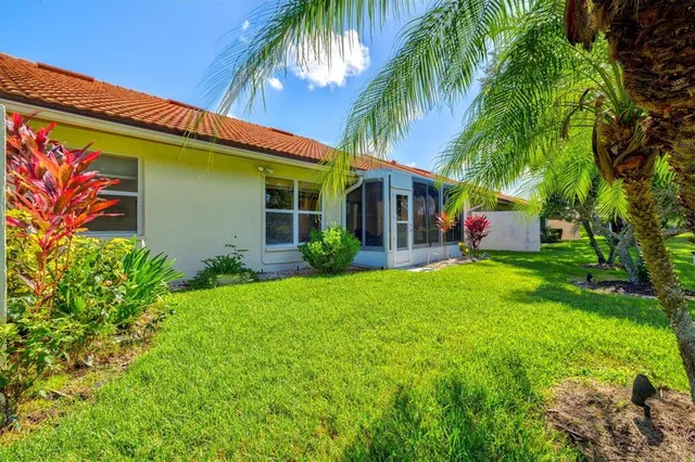 $349,900 | 4114 Murfield Drive East, Bradenton, FL 34203