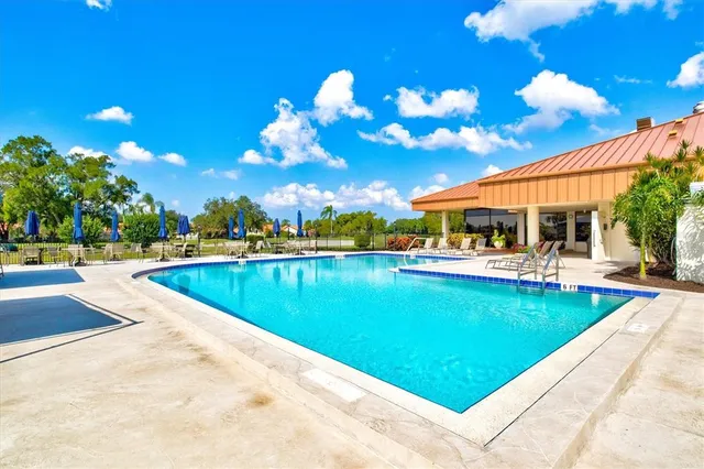 $349,900 | 4114 Murfield Drive East, Bradenton, FL 34203