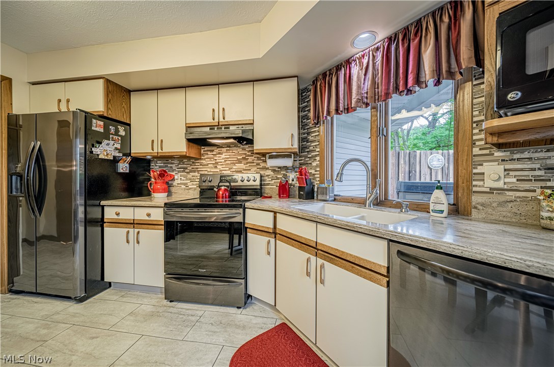 12886 Carter Road Painesville, OH 44077 - Photo 17 of 35 Gallery Image 17
