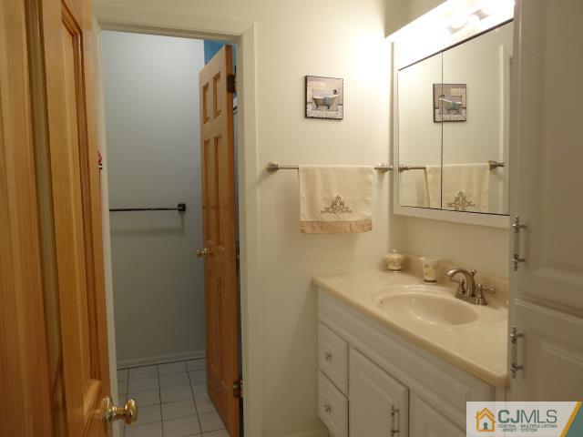 10 Carter Road East Brunswick, NJ 08816 - Photo 11 of 24 Gallery Image 11