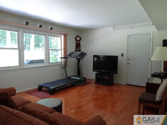 10 Carter Road East Brunswick, NJ 08816 - Photo 6 of 24 Gallery Image 6